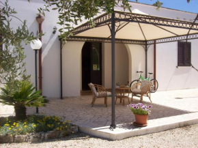 Отель Otranto Le Sancinare  Кaсaмaссeллa